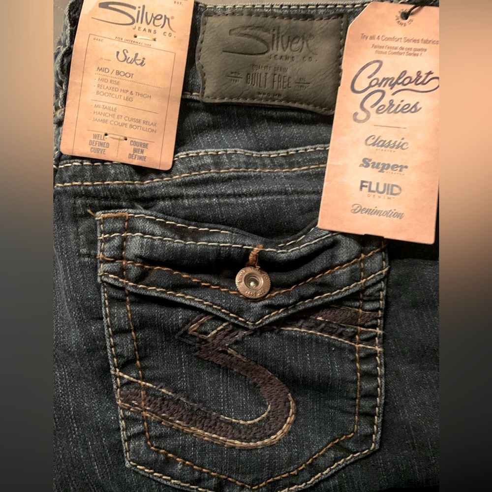 Silver Brand Jeans, Brand New with Tags, Mid Rise, Boot Cut, Size W27, L31
